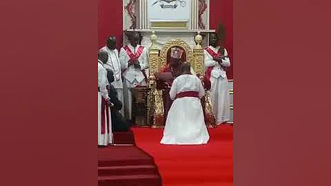 Ogiame Atuwatse III The Olu of Warri Kingdom conferred the title  Ologbotsere to Chief Oma Eyewuoma