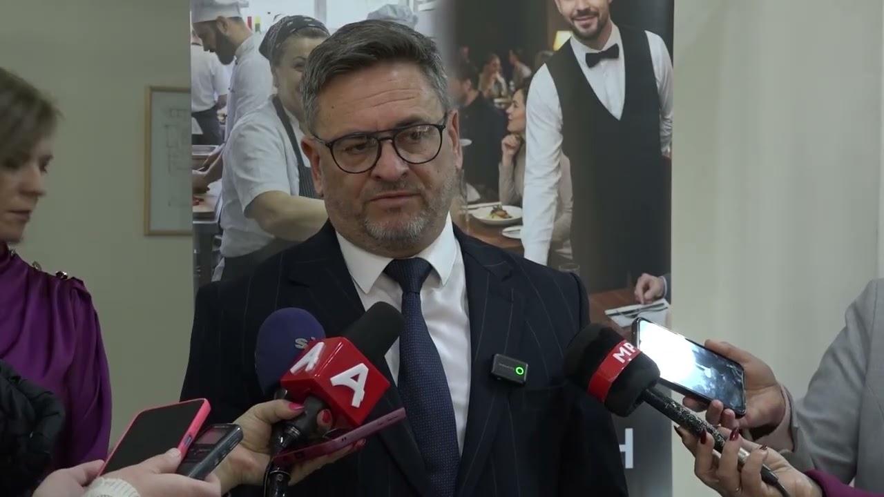 Странските компании го намалуваат бројот на вработени