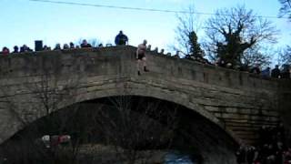 Mappleton New Years Day Bridge Jump 2010 (Mapleton)