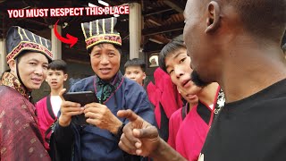 BLACK GUY SHOWED UP AT THE CHINESE TEMPLE AND THIS HAPPENED..... 🇨🇳