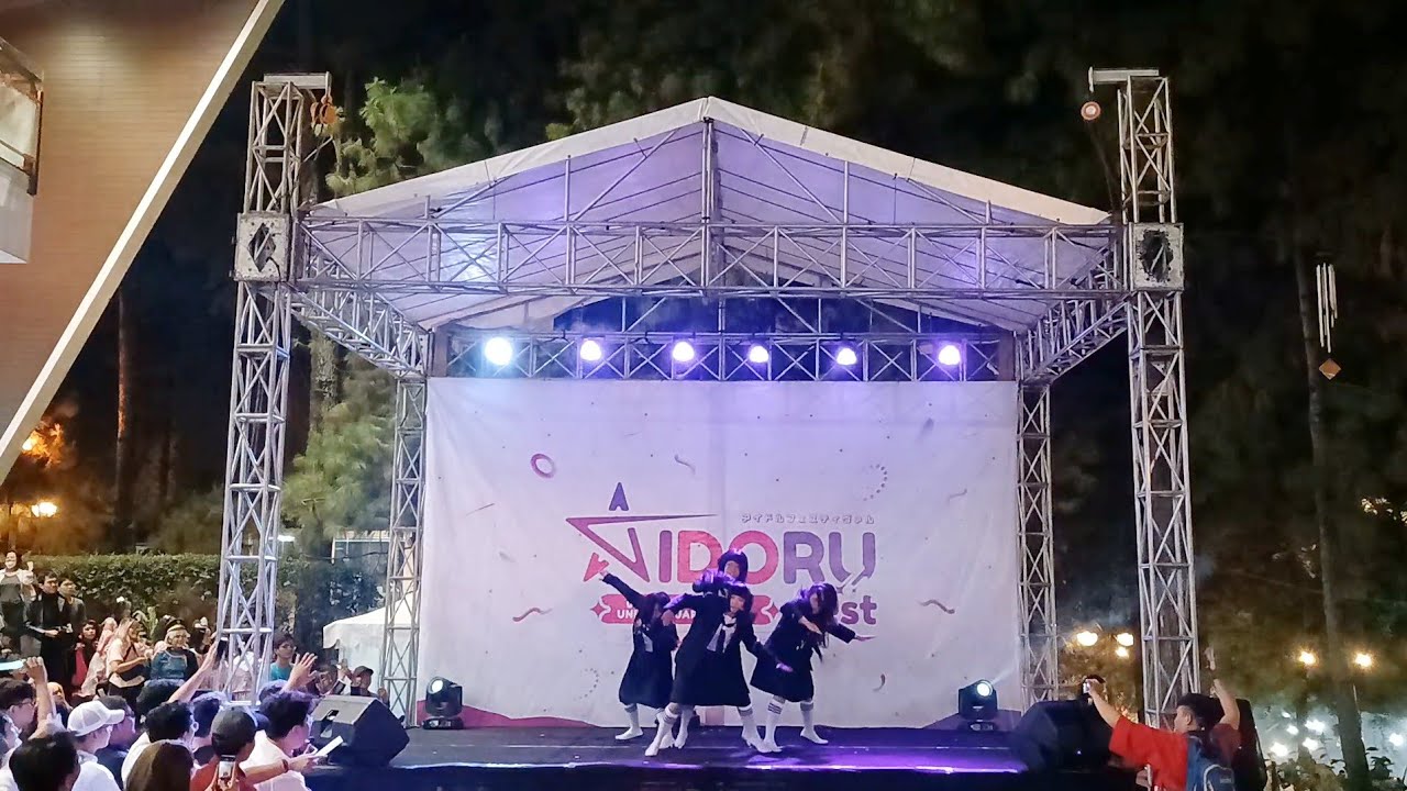 ATARASHII GAKKO! Otonablue + ATARASHII GAKKO! Pineapple Kryptonite