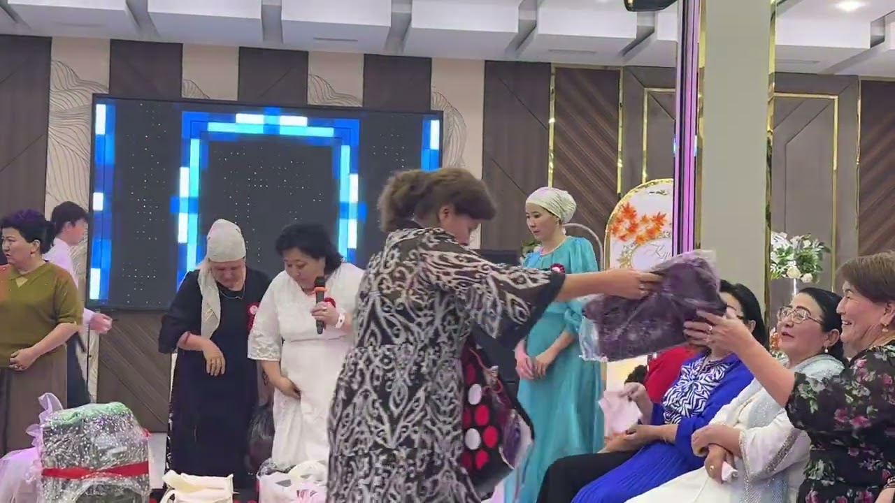 Құдалыққа қыз жақа не апарады салт дәстүр