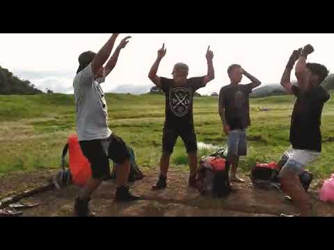 Savana Propok dan  dance monkey