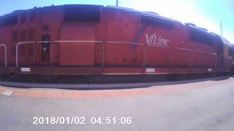 v/line N458 coupling at warrnambool