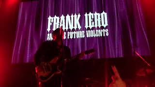 Frank Iero in Chile - Concert 1/?...