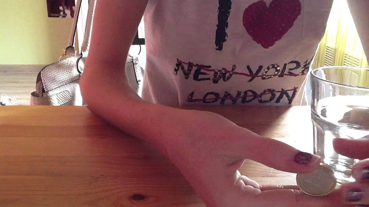 Energised Coin: La Pièce à Travers Le Verre