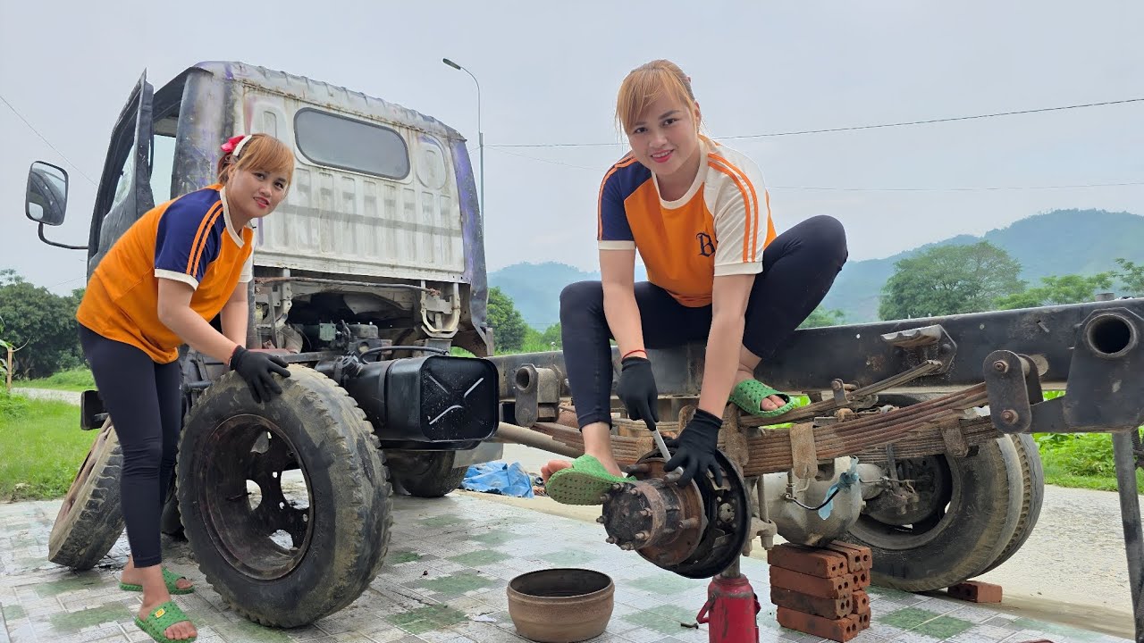 The girl restored the oil tank and repaired the brake cord for the old car.