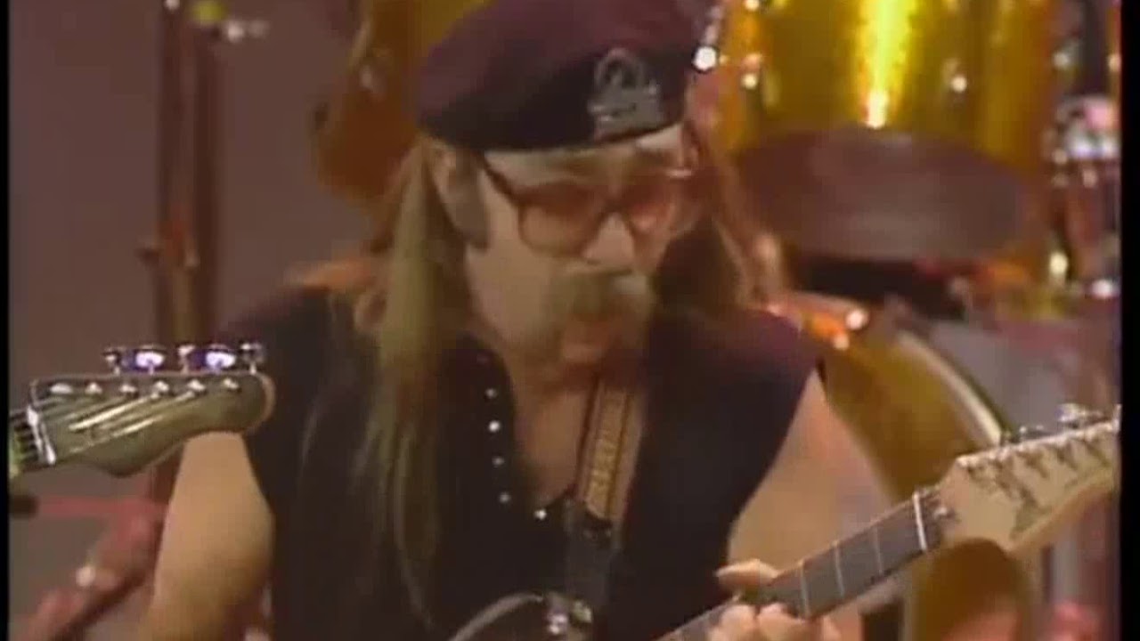 TEQUILA ARTISTS, THE VENTURES (LIVE) YouTube