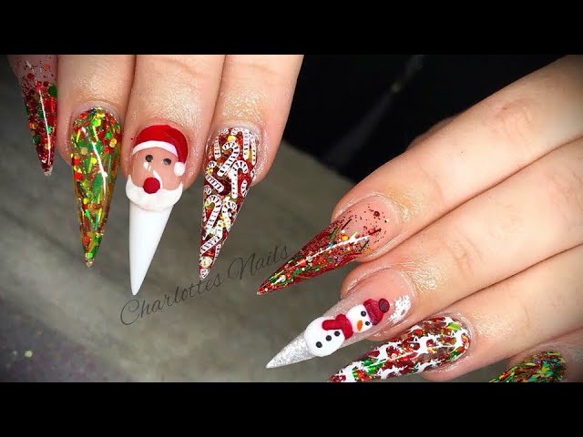 35 Christmas Nail Art Designs That Are Extra Festive