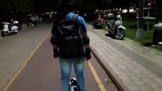 Gece Gece Düştük Yollara Tek Teker Ile Geziyoruz.