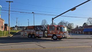 Lafayette Fire Company Truck 63 Responding (Train Horns!)