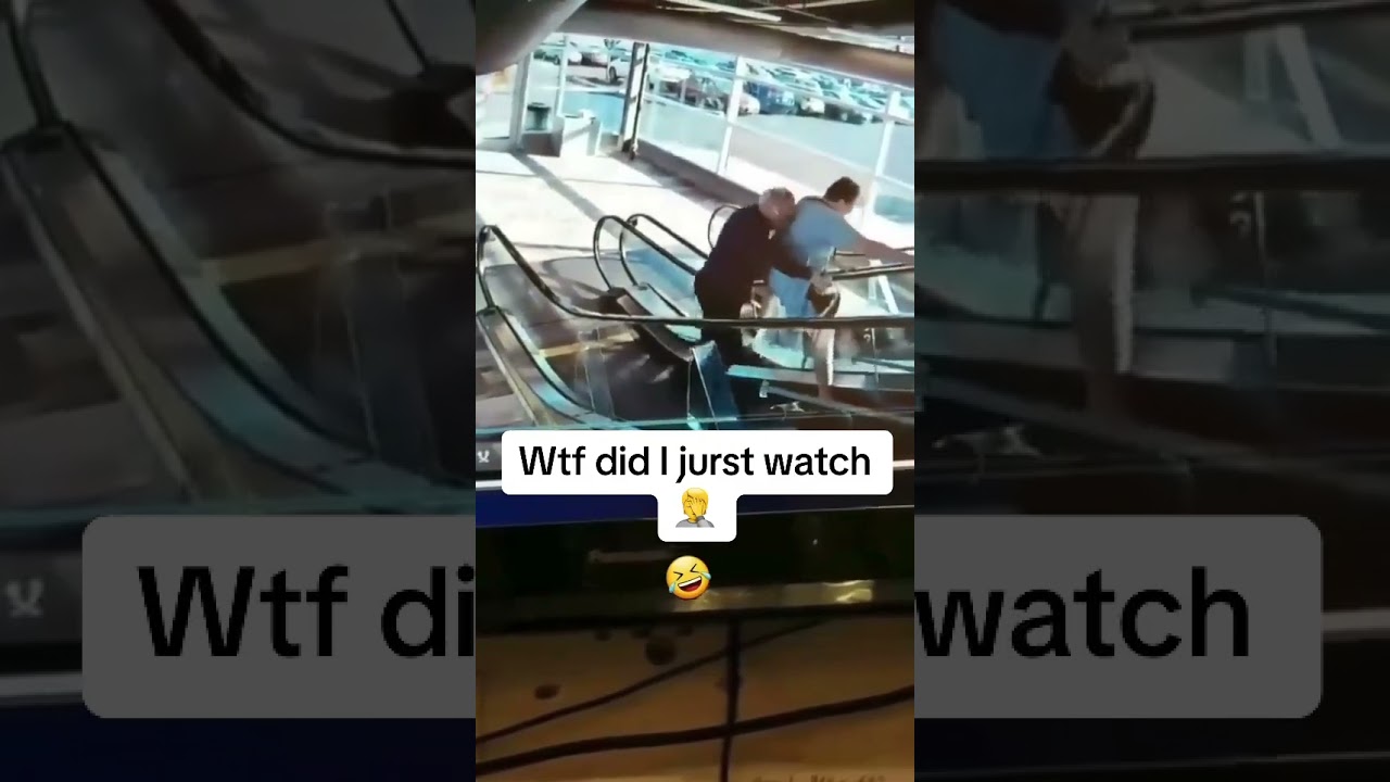 ESCALATOR DISASTER 🤦🏽‍♀️🤦🏽‍♂️
