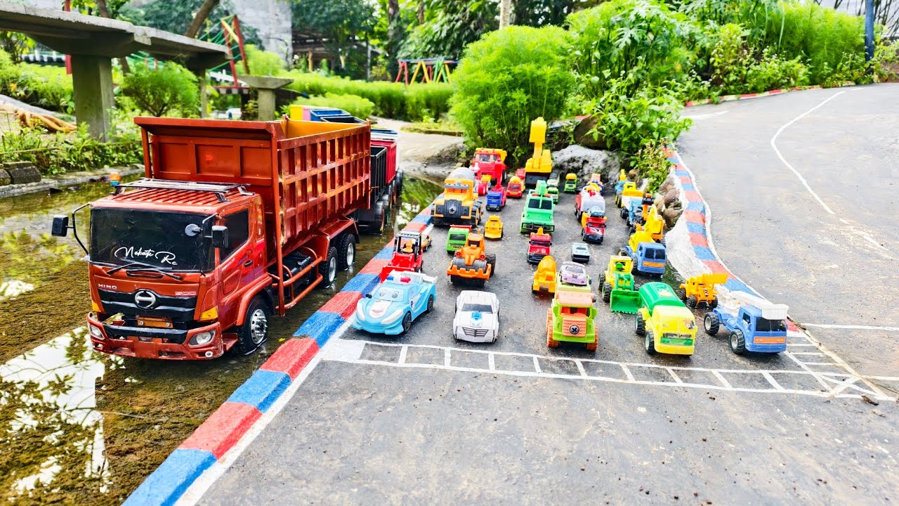 WOW !!! Mobil Dam Truk Tronton Panjang Bongkar Mainan Mobil Mobilan Truk Mixer, Slender, Bus Telolet