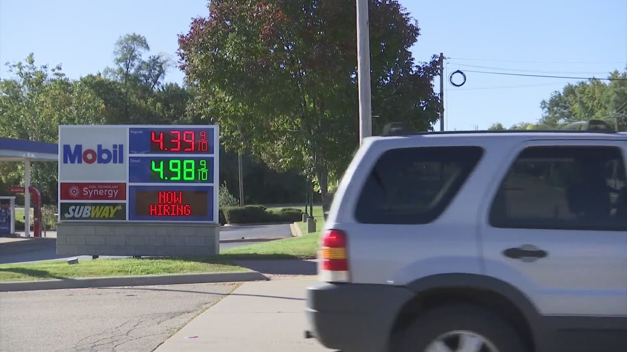 Rockfordarea gas prices fall to 4.07 a gallon YouTube