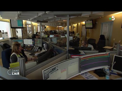 Coronavirus: comment les hôpitaux se préparent - Reportage #cdanslair 27.02.2020 Coronavirus: comment les hôpitaux se préparent - Reportage #cdanslair 27.02.2020