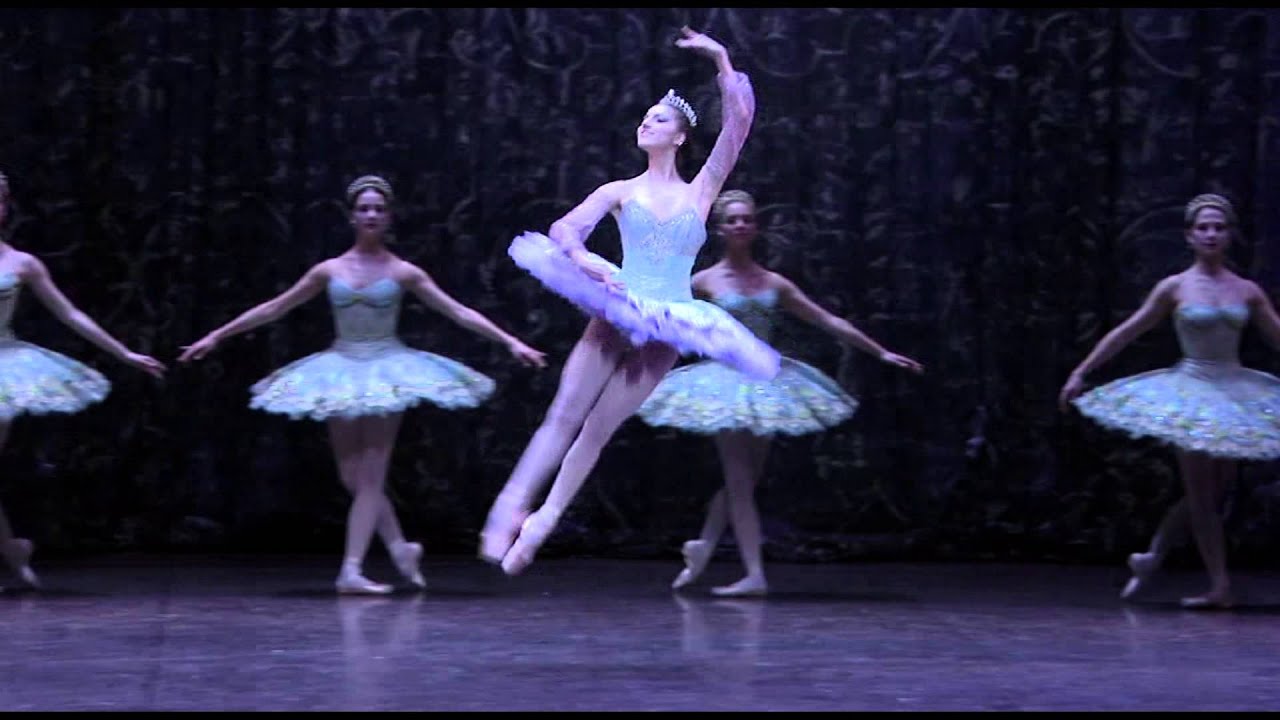 Queen of the Dryads variation - Héloïse Bourdon