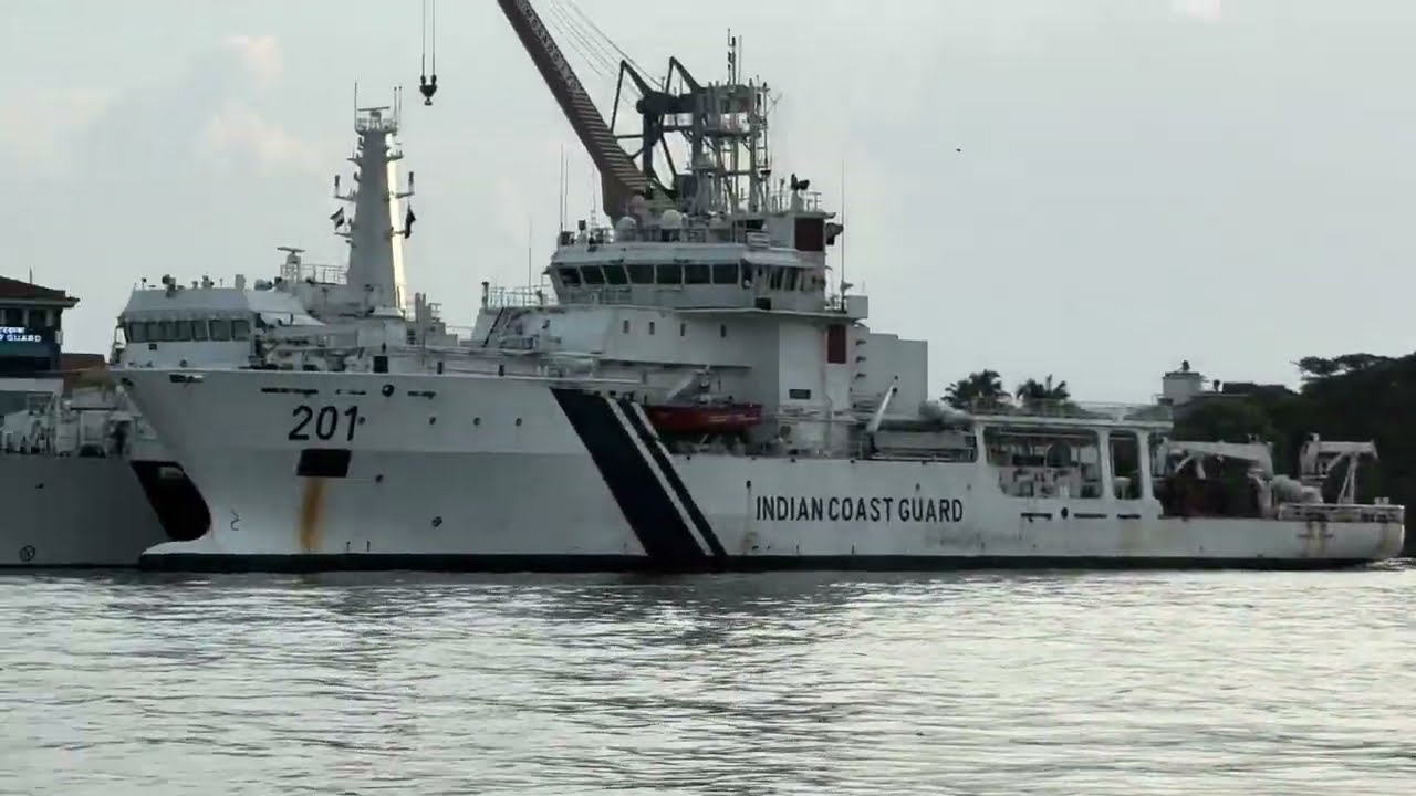 ASMR Indian Travel Agent Backwater cruise Experience || POV