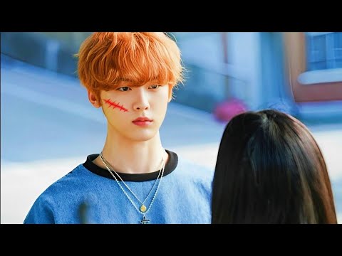 طفل يتيم وجميل بيقع في حب بنت فبترفضه قدام الناس كلها وبيظل 10 سنوات يشتغل علشان يندمها My