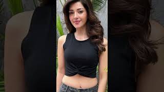 Mehreen Pirzada Photo