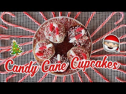 Vegan Candy Cane Cupcakes :: Day 5 of 12 Days of Vegan Christmas Recipes