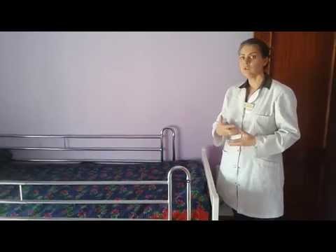 Video: ¿Cómo se limpia la barandilla de una cama?