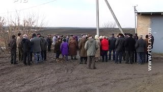 Конфлікт у Здолбунові: поділити не можуть клаптик землі