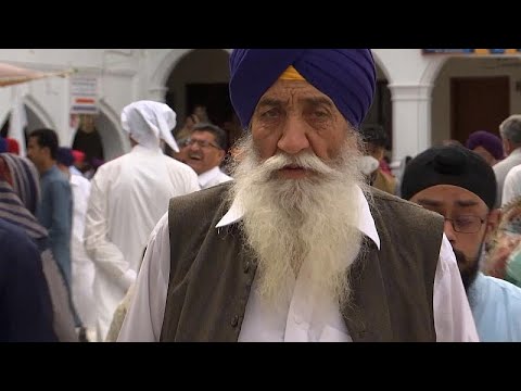ویدئو صدها زائر هندی و پاکستانی برای جشن سیک ها راهی حسن ابدال شدند