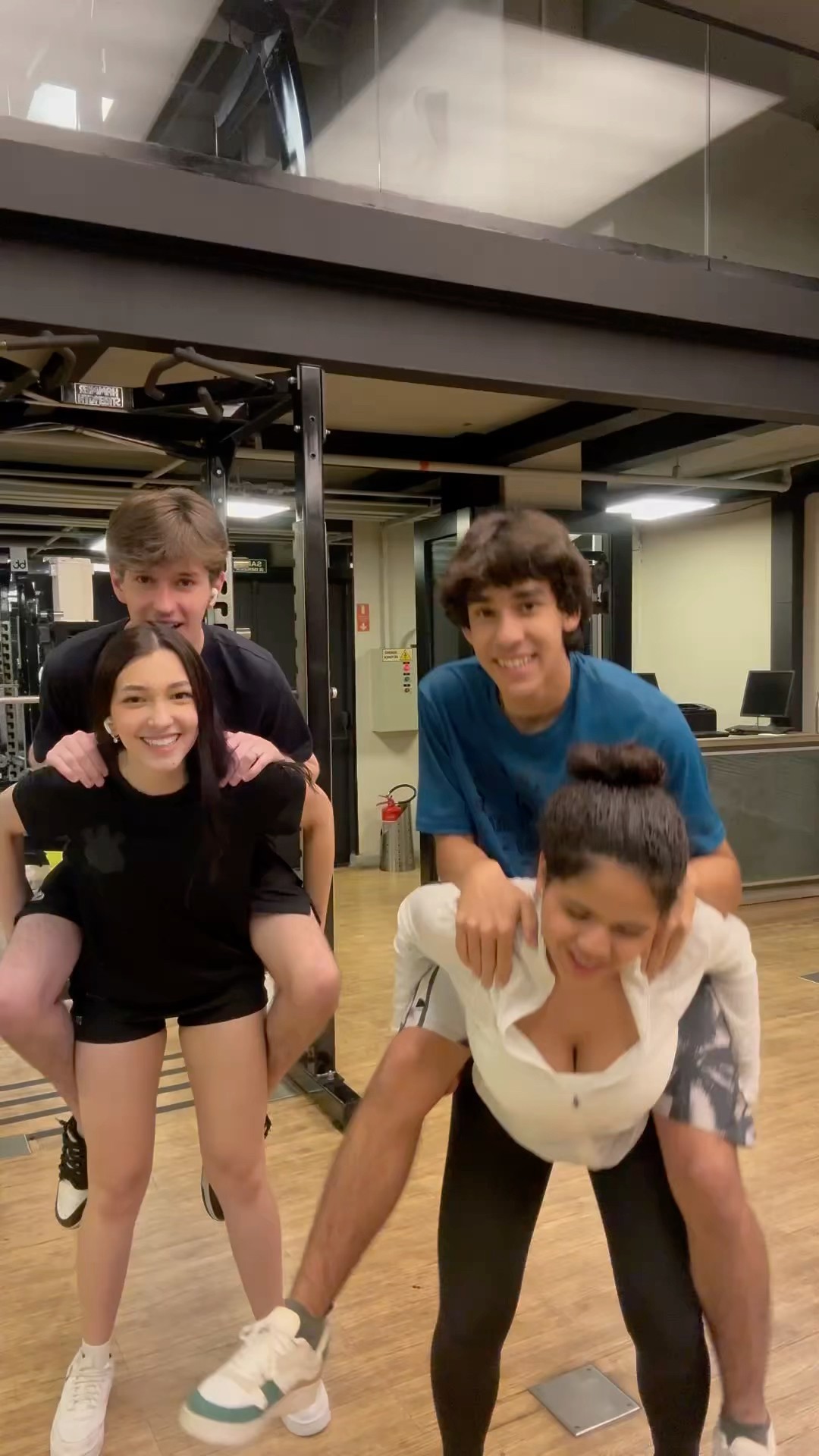 Treinando de casal na academia #shorts