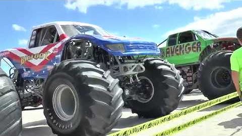 Traxxas Slash 4x4 Monster Truck