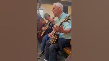 This is the best bluegrass jam in the world 🥰 #billystrings #bluegrass #banjo #fiddle #newmusic