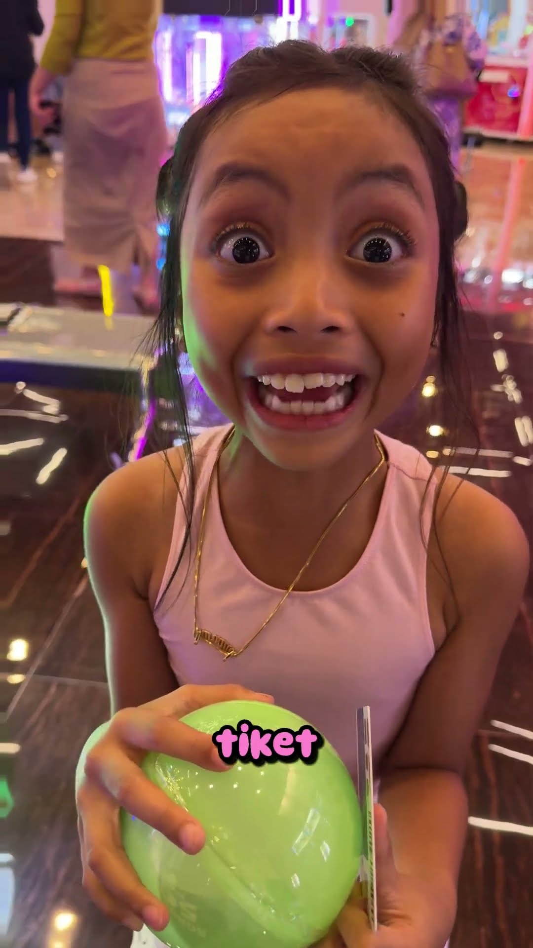 LEIKA MAIN GAMES, KIRA - KIRA DAPET APA YA??
