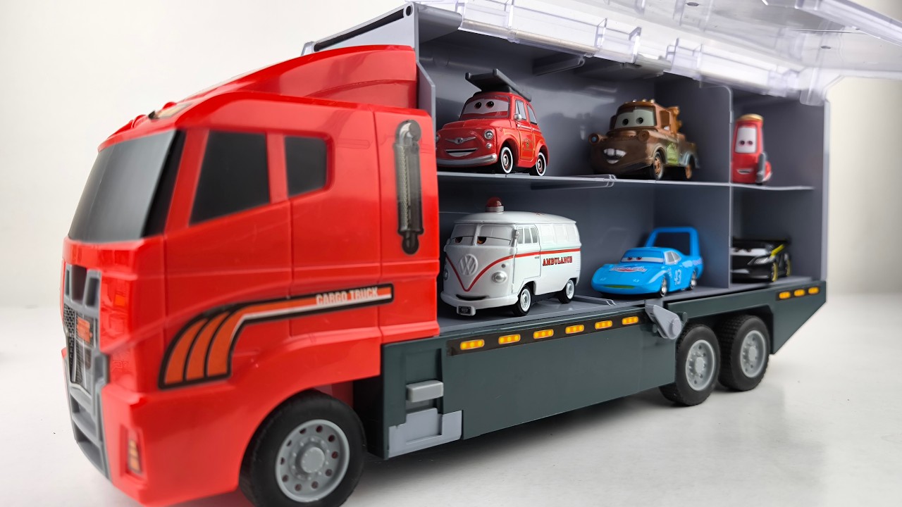 TOMICA DISNEY 🚛 はたらく車コンボイ出動！消防車＆ブルドーザー