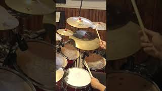One of the best groove in a pop Song! #vanessacarlton #athousandmiles #drumcover #terrycrews