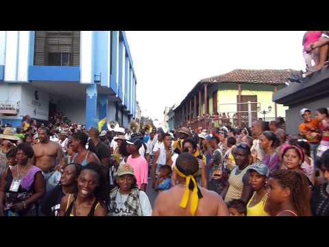 Vídeo: Celebrando Junkanoo Nas Bahamas - Rede Matador