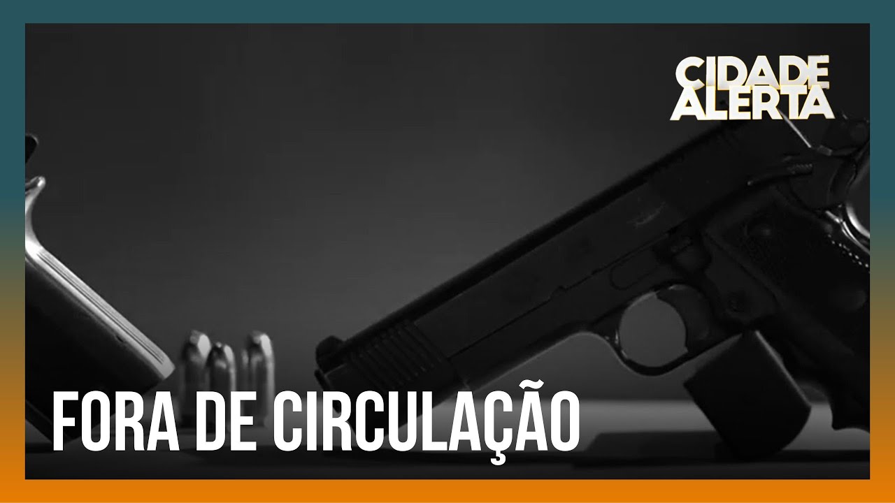 Pistolas, fuzis, espingardas e munições estavam escondidas em cargas de  arroz 