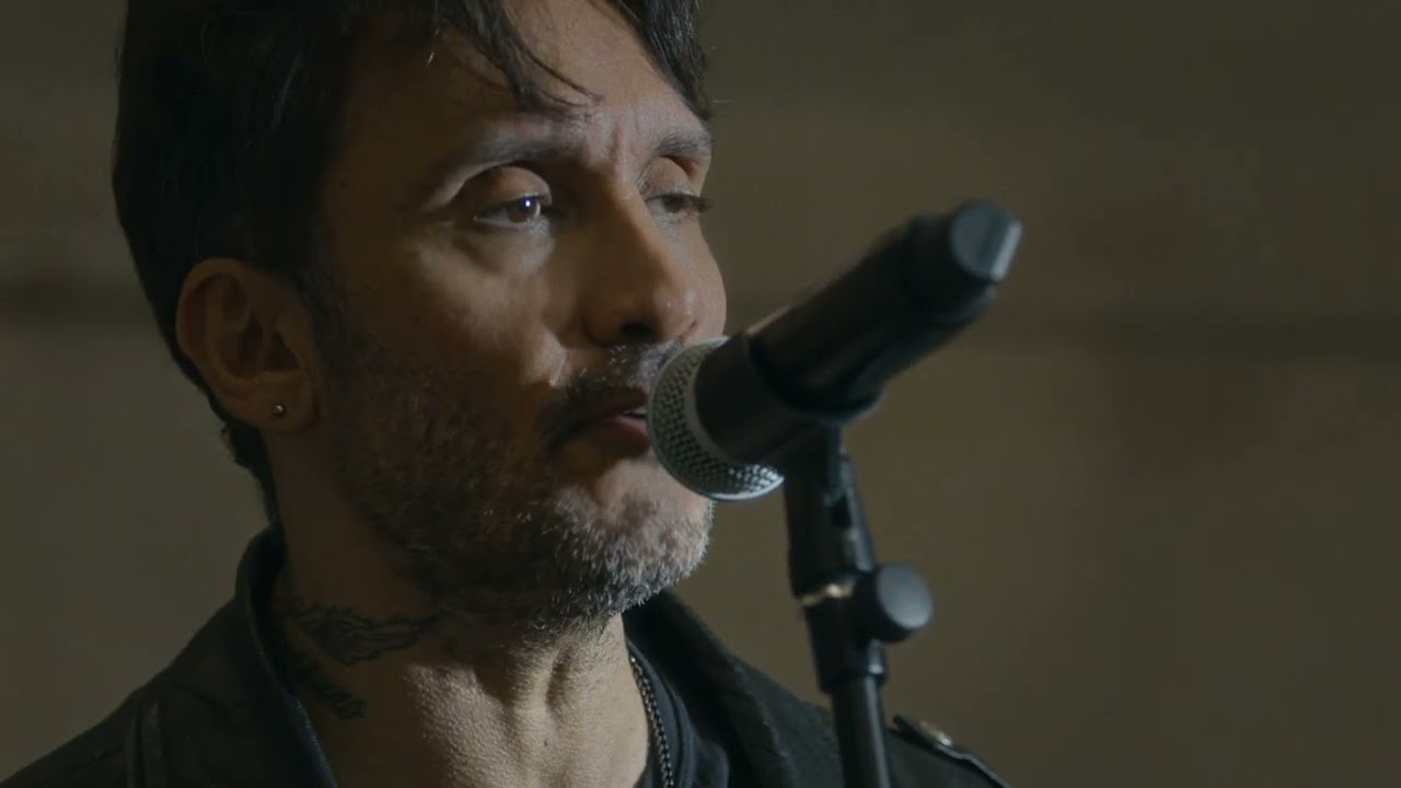 Watch Fabrizio Moro - Sabato (Official Video) on YouTube Watch Fabrizio Moro - Sabato (Official Video) on YouTube