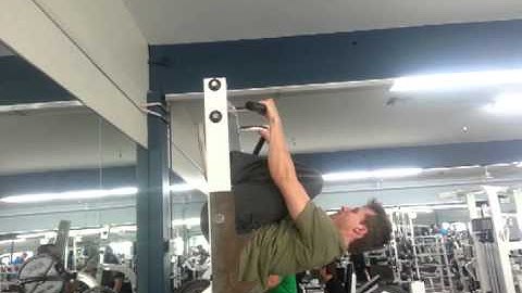 Tuck front lever rows