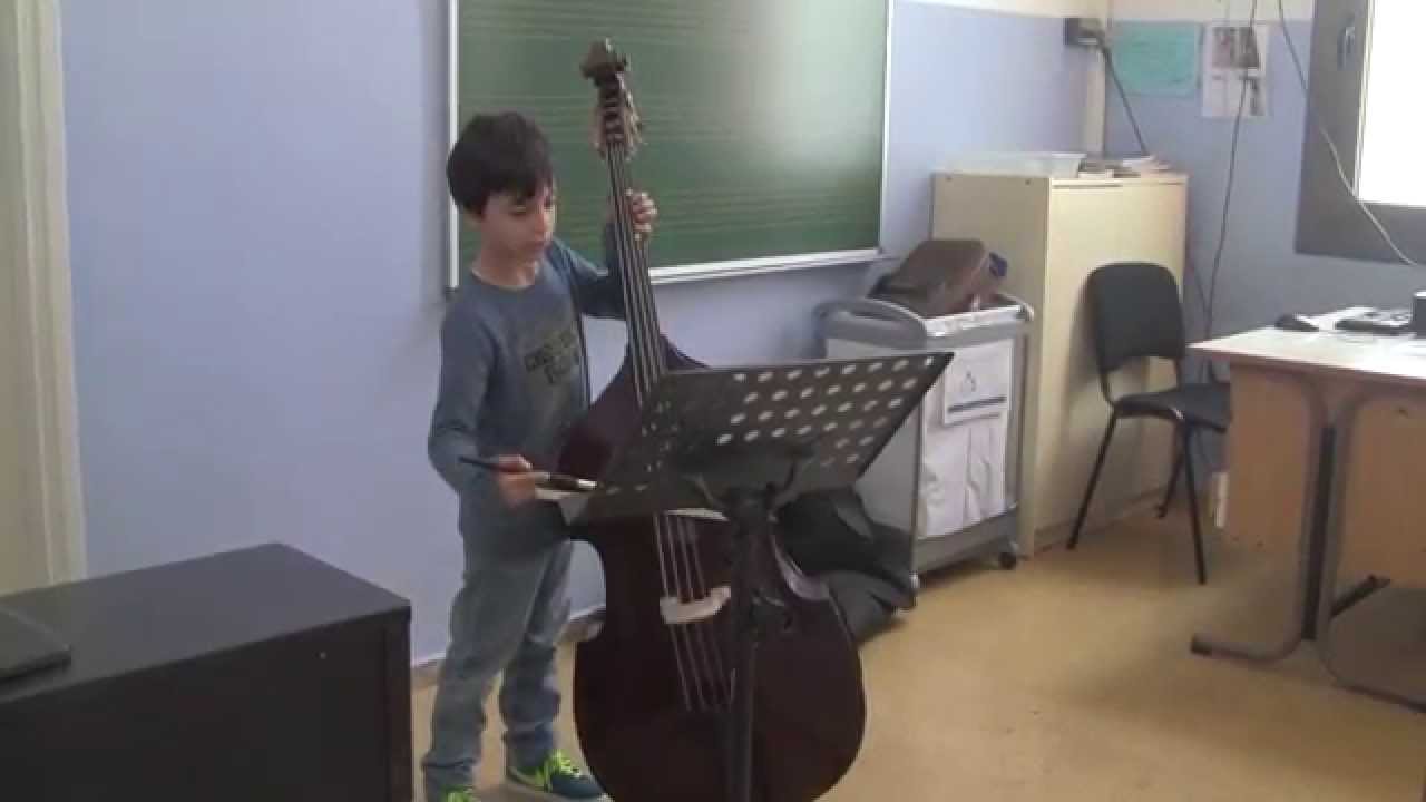 Contrabaix - Escola Pia Balmes - YouTube