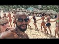 Dominicano ligando gringas en la playa
