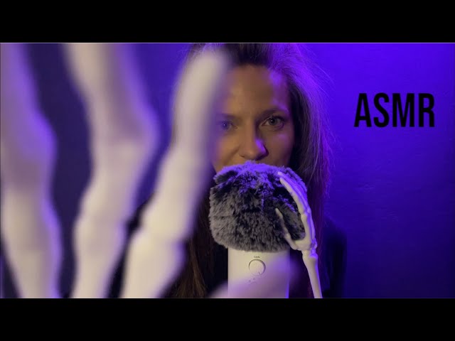 ASMR | Relaxing Session 2 (Lotion on Mic, Tongue Fluttering, Tapping, Brushing, Fluffy)