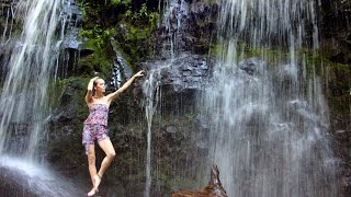 Водопад Капельный высотой 10 метров в Карпатах