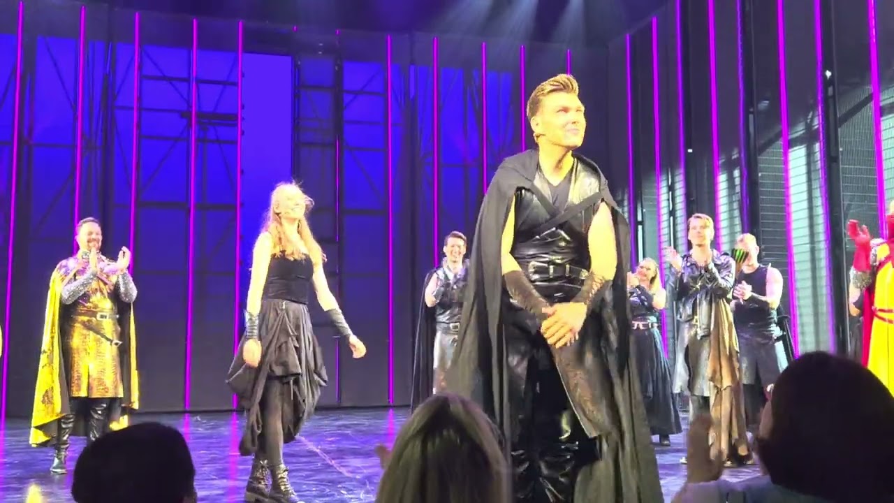 Robin Hood Schlussapplaus-Fulda,  30.6.23  19:30