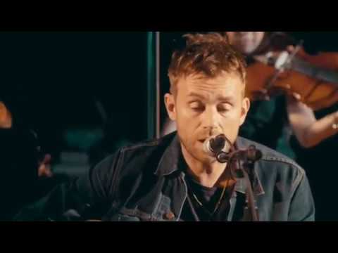 Lonely Press Play (tradução) - Damon Albarn - VAGALUME