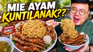 MIE AYAM KUNTILANAK JUALAN DI BAWAH POHON BAMBU… PEMBELINYA RAME!!