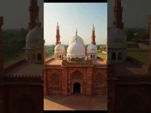 "Babri Masjid: Itihas ki woh yaad jo kabhi na bhooli ja sakegi 🕌" #islamic