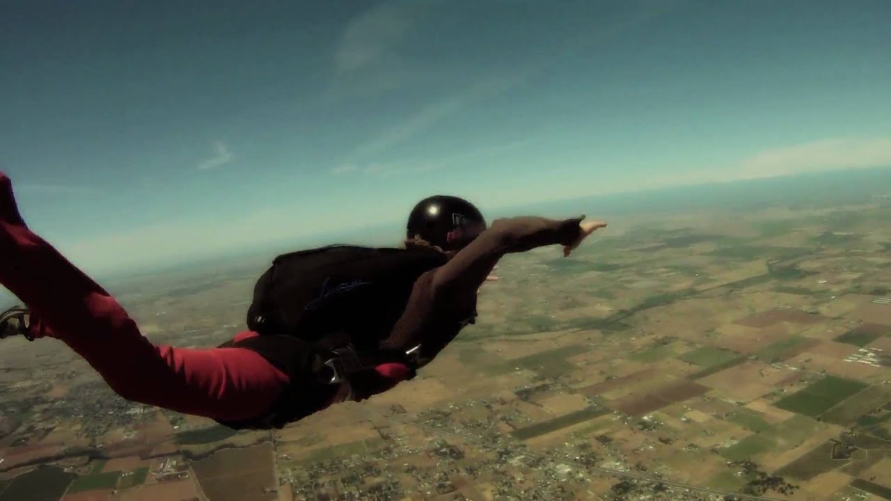 Gravity Skydiving short, with GoPro HD and Sony CX100 YouTube