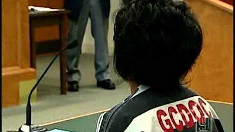 Prosecutors Say Woman Repeatedly Stabbed Man