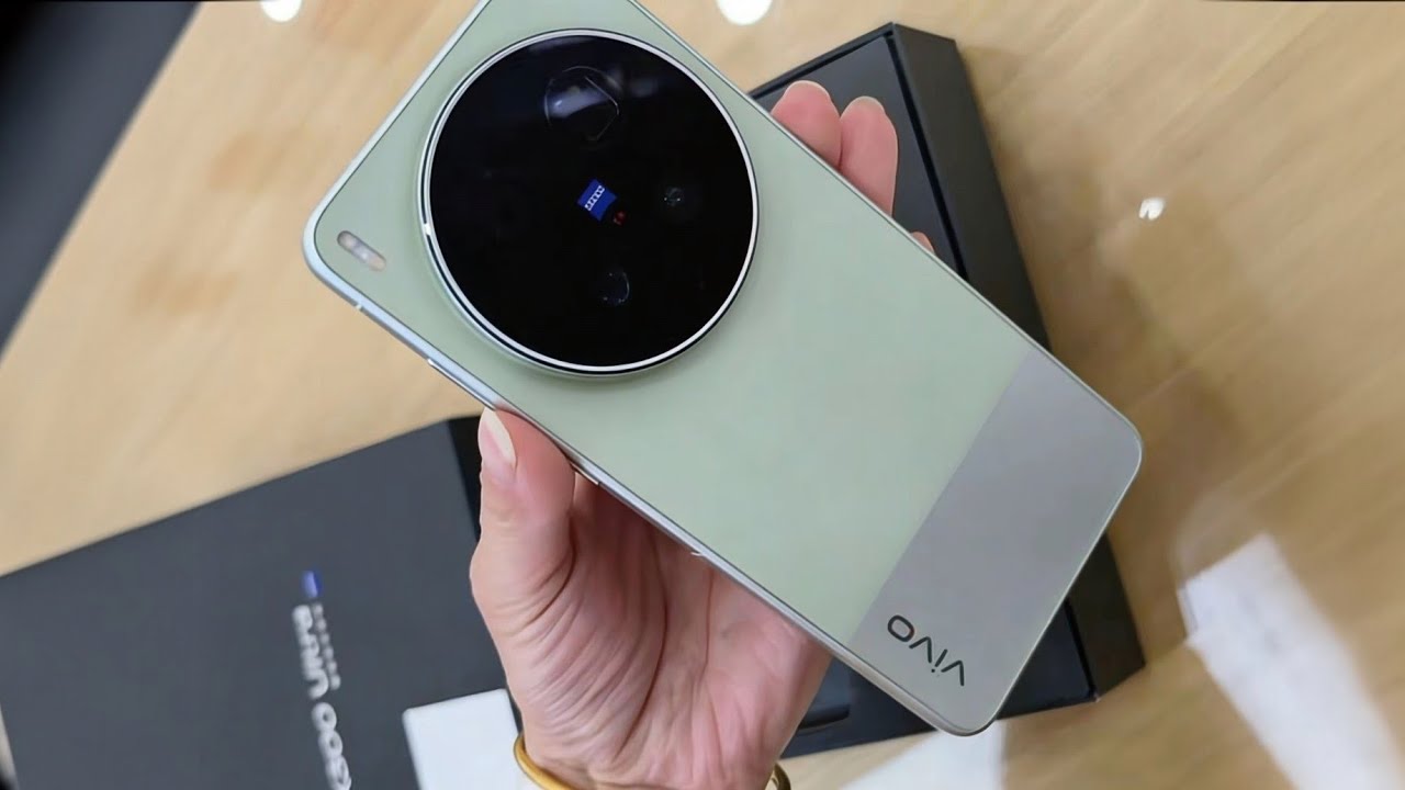 Vivo X300 Ultra 5G Green Unboxing & First Experience 👀👀! - YouTube