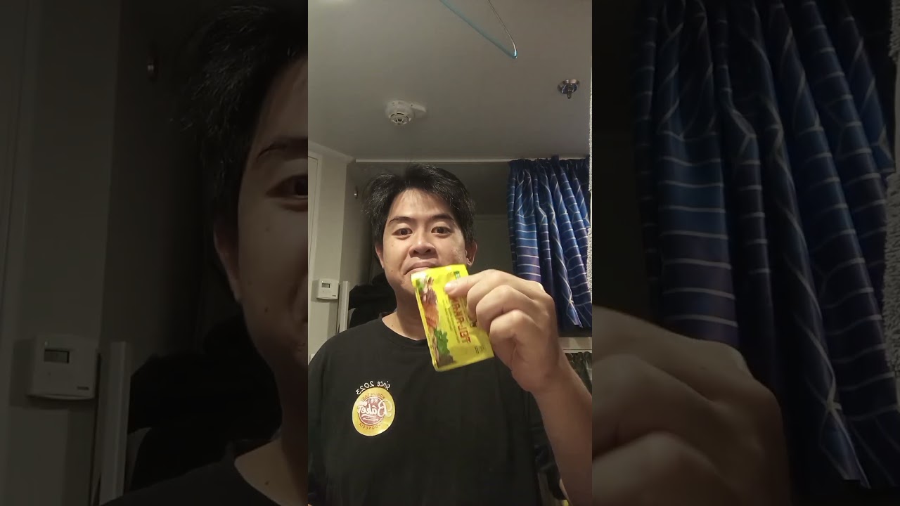 Kerja di kapal pesiar, gw lagi ada di cabin atau kamar crew kapal pesiar minum tolak angin #shorts