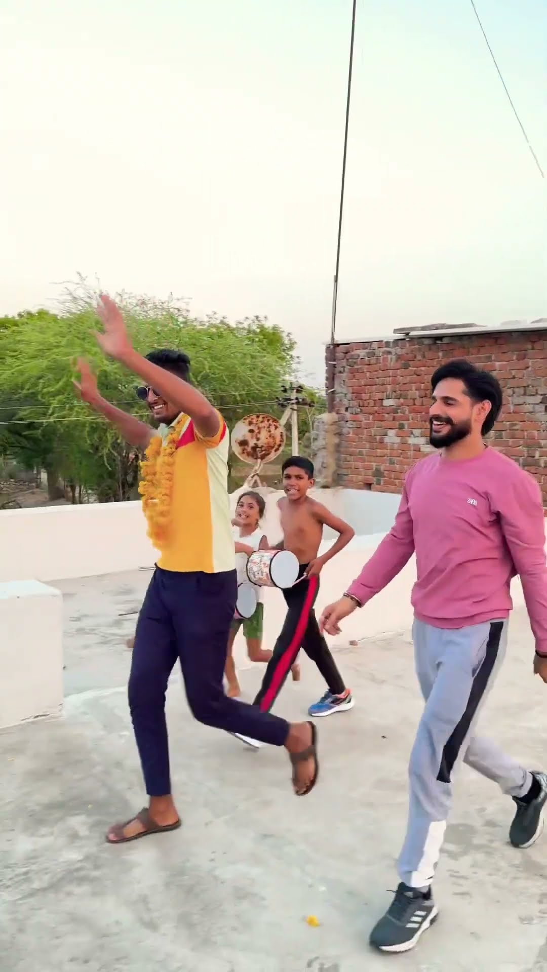Netaji has fallen down. ??? #shortvideo #funny #youtubeshorts